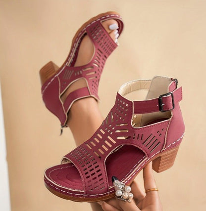 Sandales Ajourées à Talons Bloc
