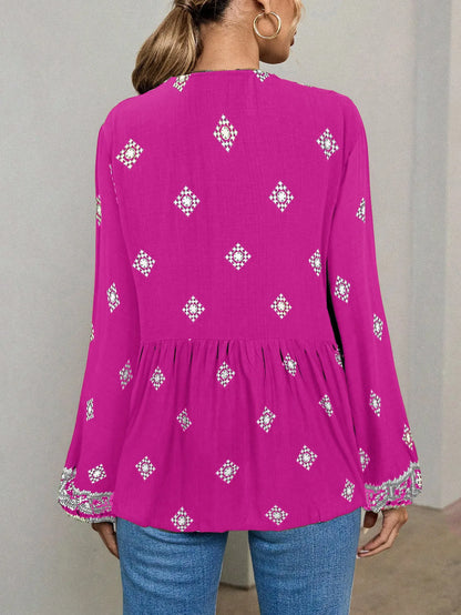 Mila – Blouse Bohème Brodée à Col Lacé