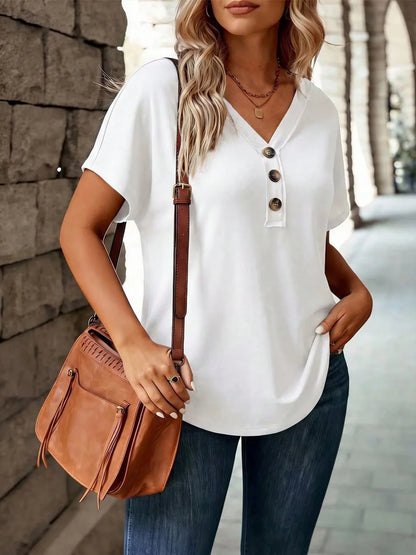 Juliette – T-shirt Col V Élégant à Boutons Henley
