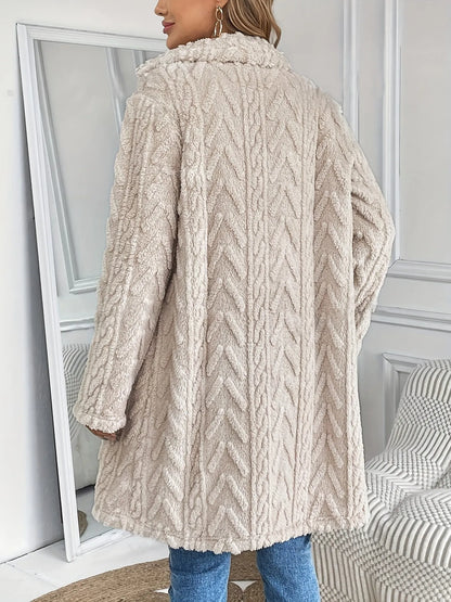 Manteau Mi-Long Douillet à Effet Torsadé