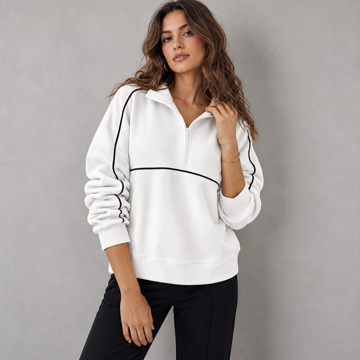 Sweat à Col Montant et Demi-Zip — blanc face