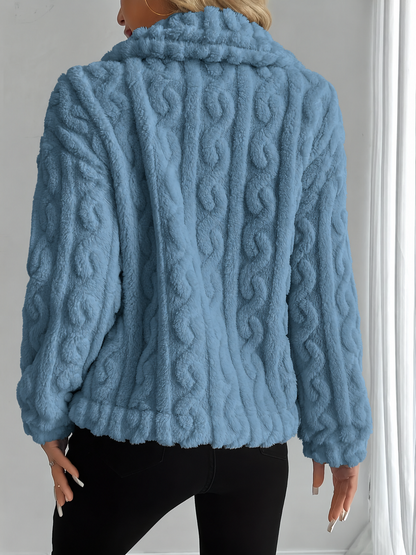Dos du gilet duveteux bleu